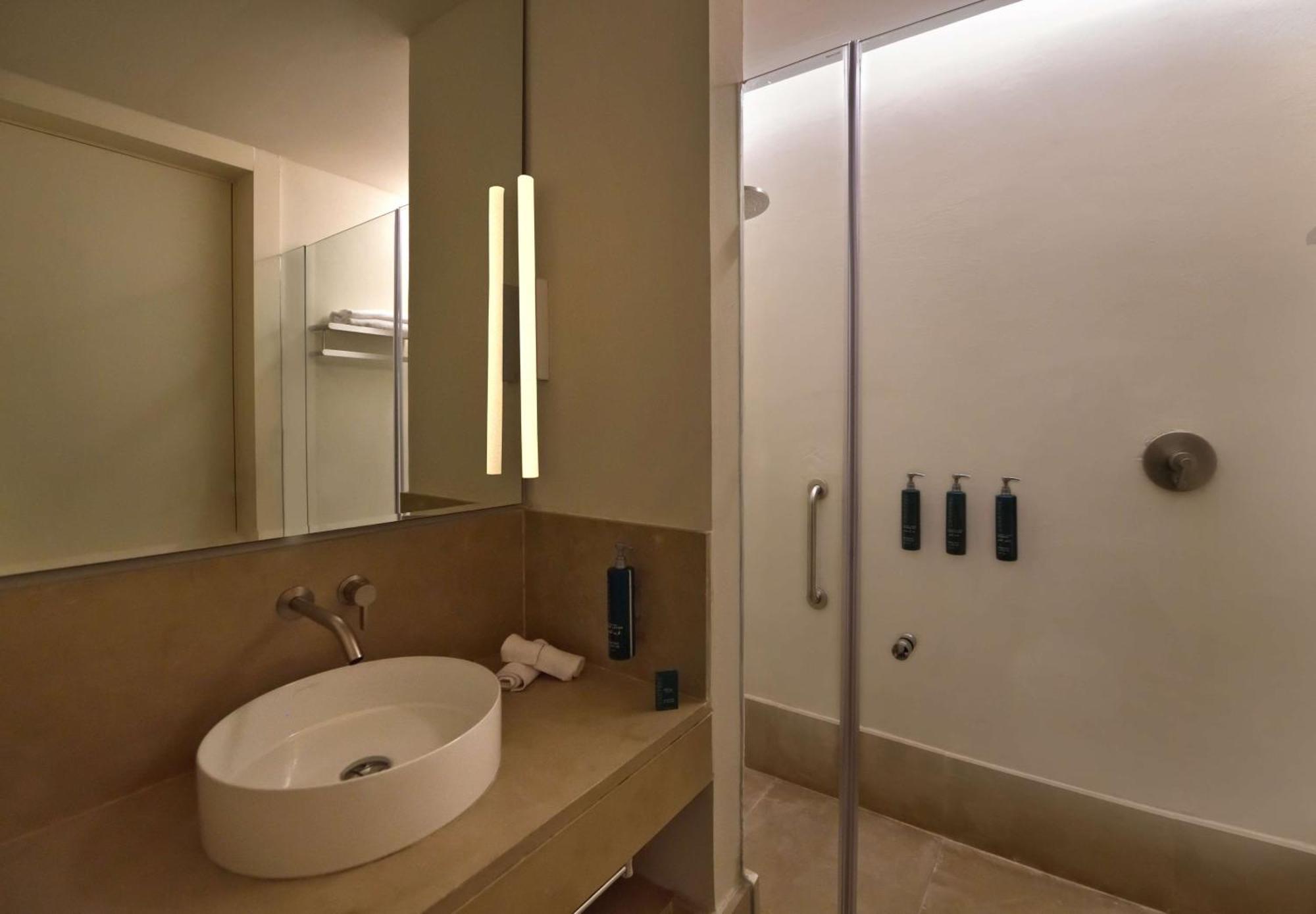 Doubletree By Hilton Ben Guerir Hotel & Residences Benguerir Zewnętrze zdjęcie