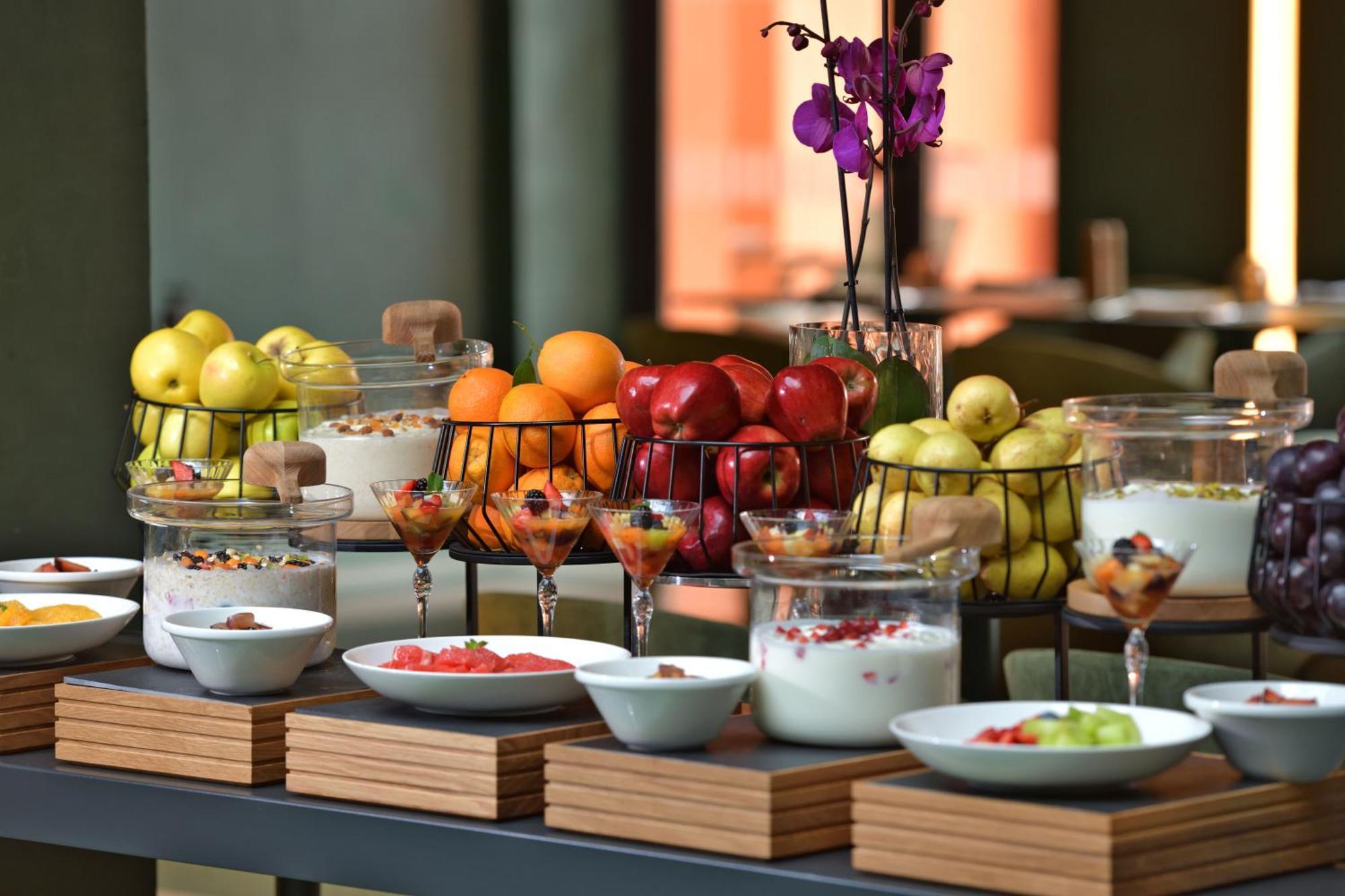 Doubletree By Hilton Ben Guerir Hotel & Residences Benguerir Zewnętrze zdjęcie